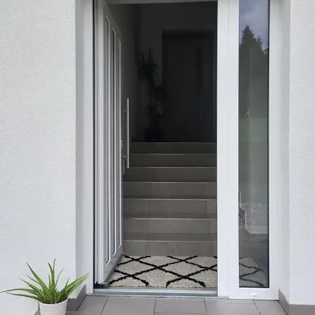 Under The Castle * Dob