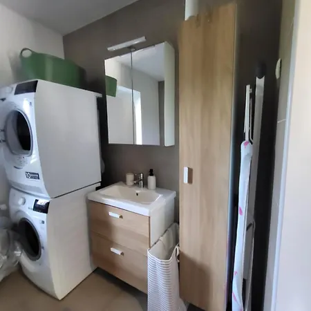 Under The Castle Apartment *