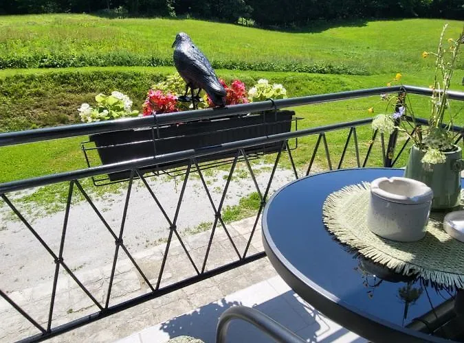 Under The Castle * Dob